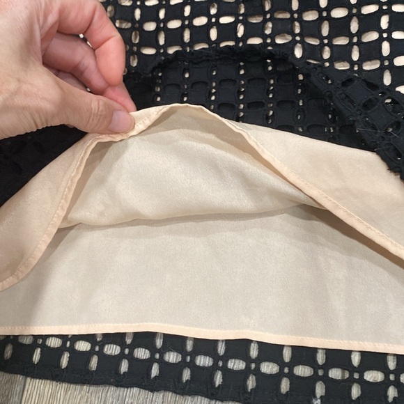 J CREW Black Ruffle Eyelet One Shoulder Top Sz 4 - Picture 10 of 16